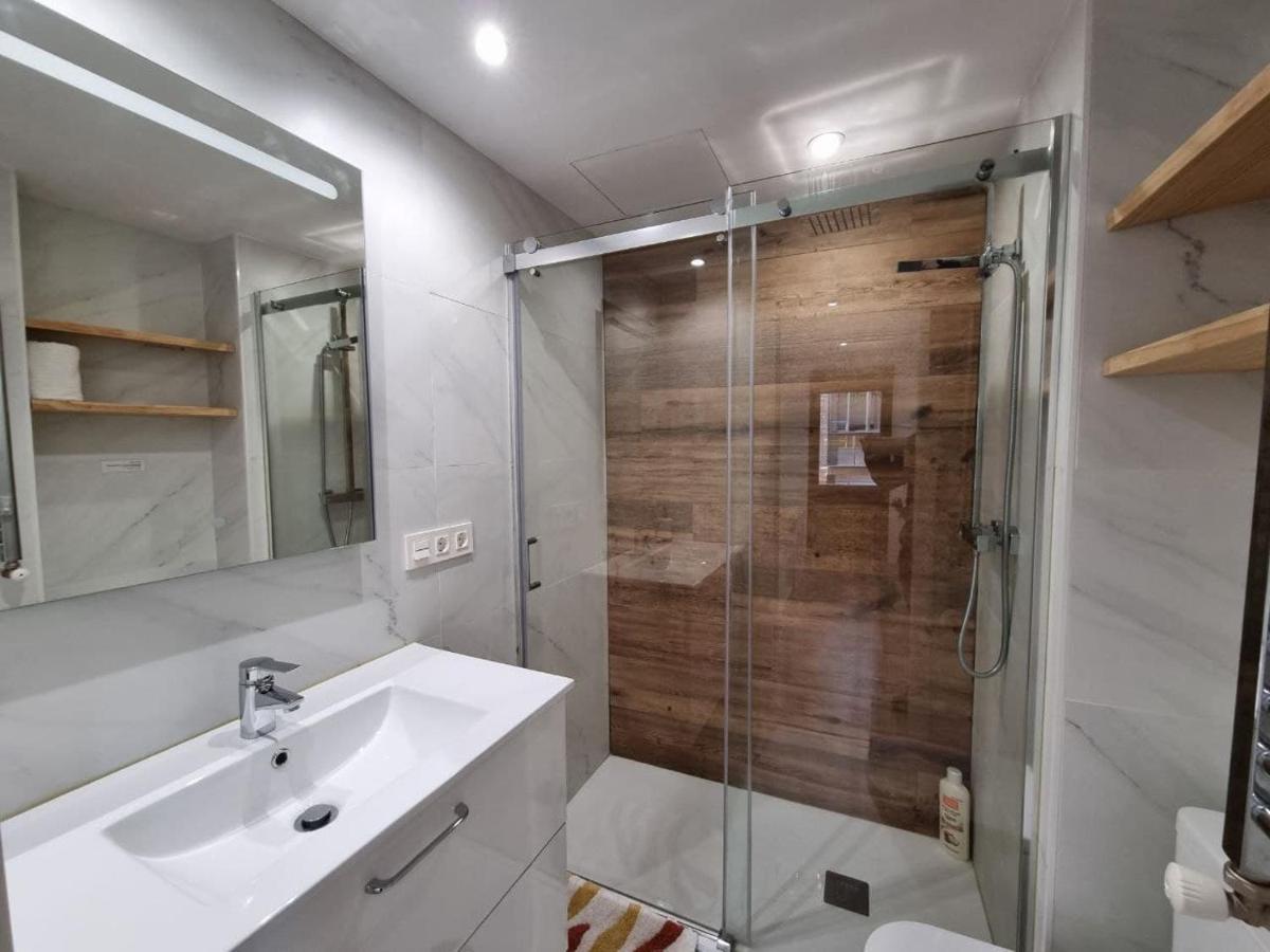 102A Apartamento Moderno 2 Habitaciones Gijón Buitenkant foto